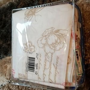 Intima, queen bed sheet light pink